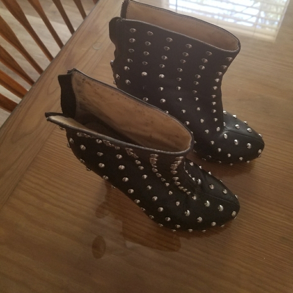 Christian Louboutin Black Size 7 - Picture 2 of 3